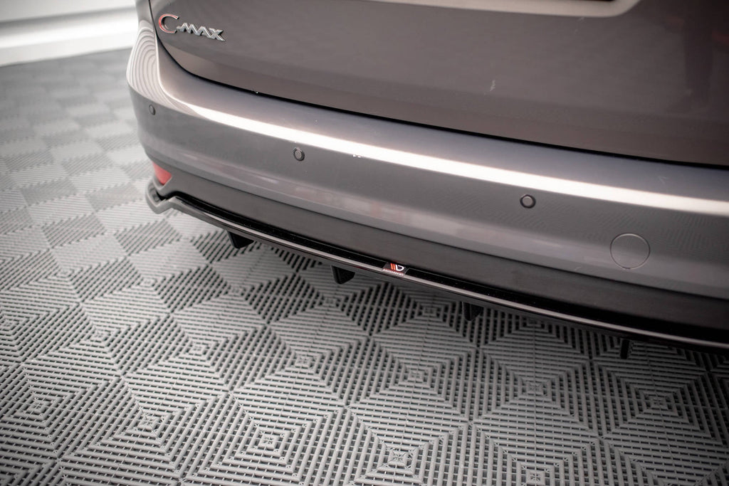 Splitter trasero Ford C-MAX Mk2 (con barras verticales)
