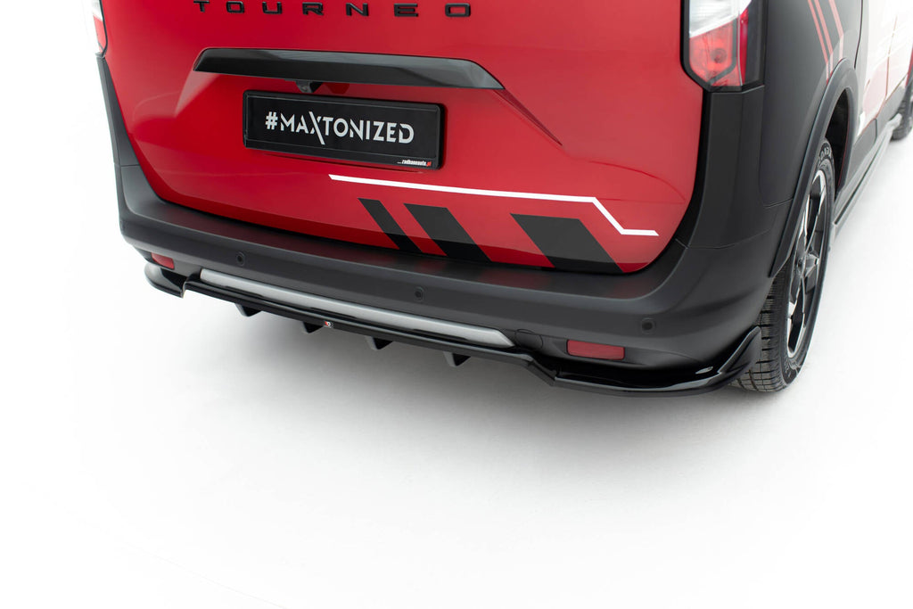 Splitter trasero Ford Tourneo Courier Mk2 (con barras verticales)