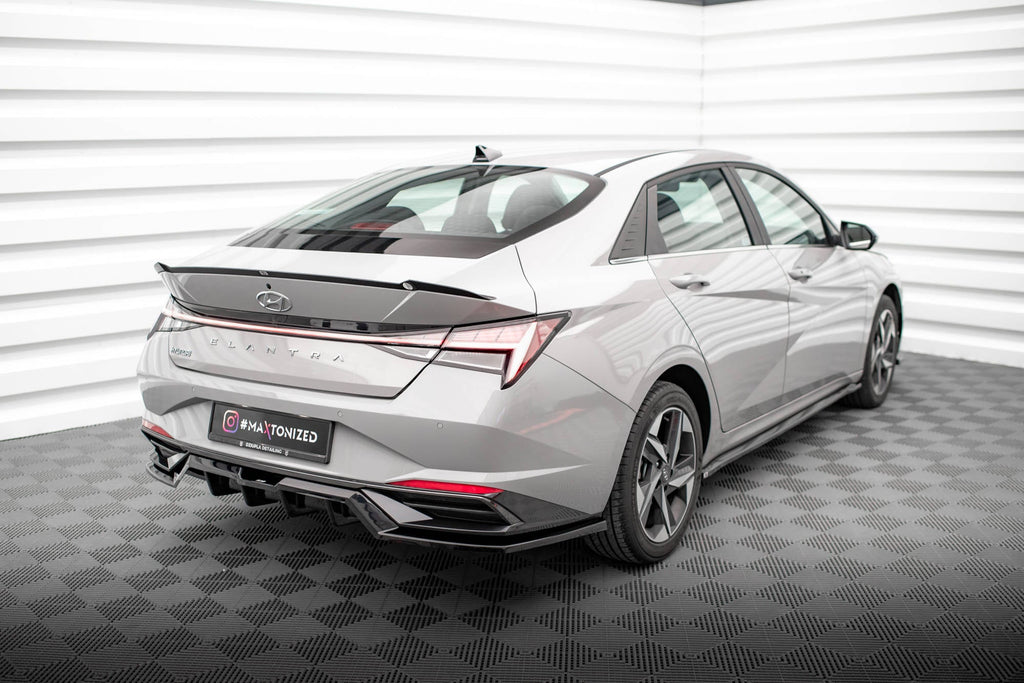 Splitter trasero Hyundai Elantra Mk7 (con barras verticales)