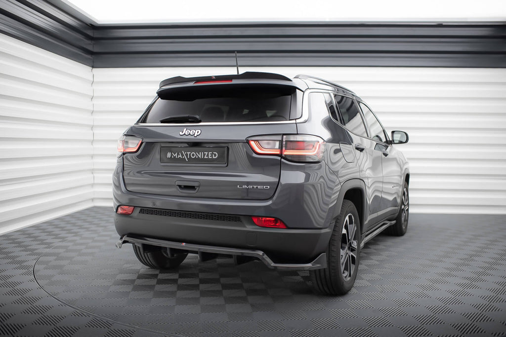 Splitter trasero Jeep Compass Limited Mk2 Facelift (con barras verticales)