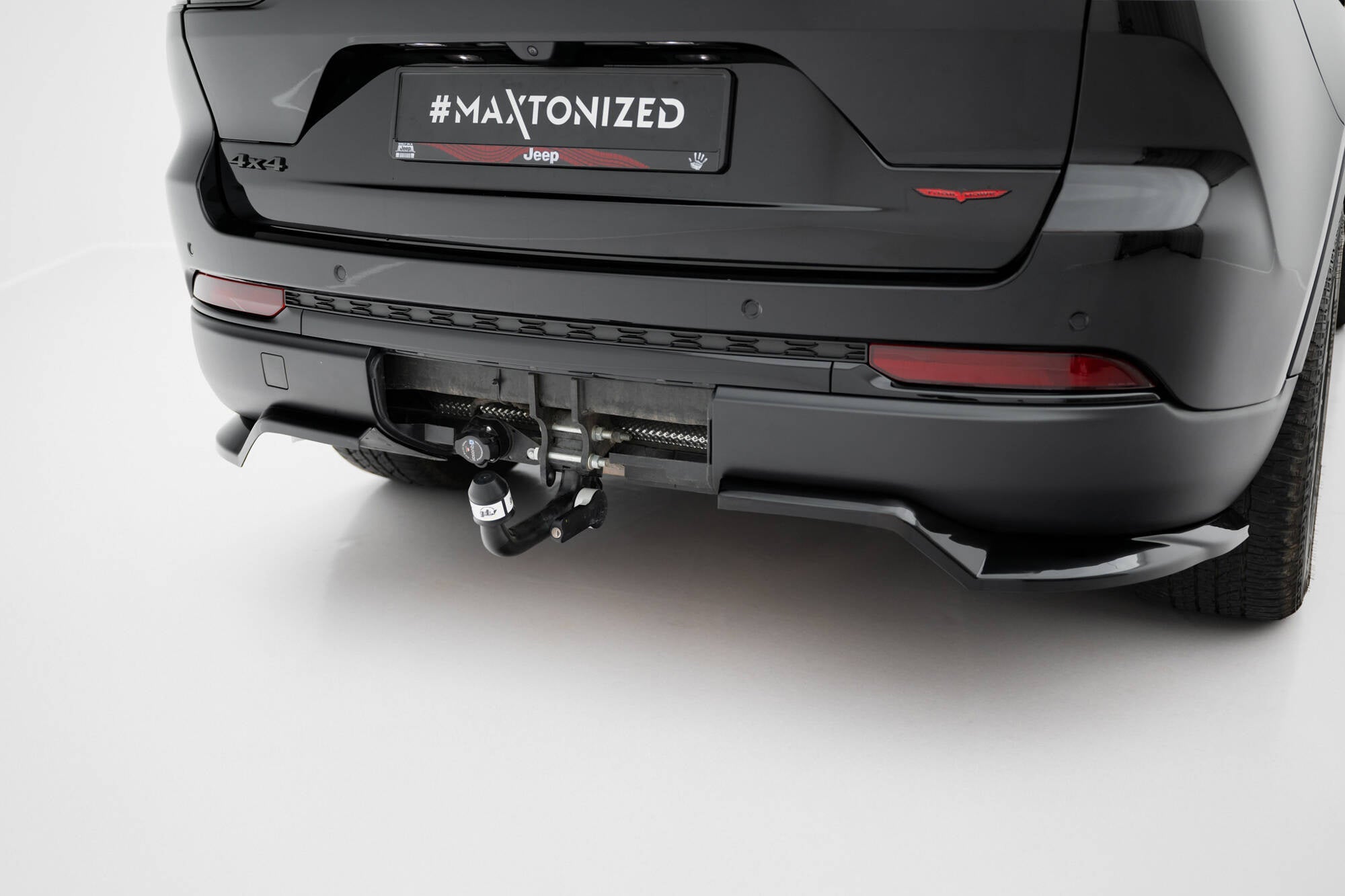 Splitter trasero Jeep Grand Cherokee Trailhawk Mk5 (con barras verticales)