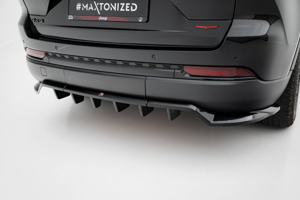 Splitter trasero Jeep Grand Cherokee Trailhawk Mk5 (con barras verticales)
