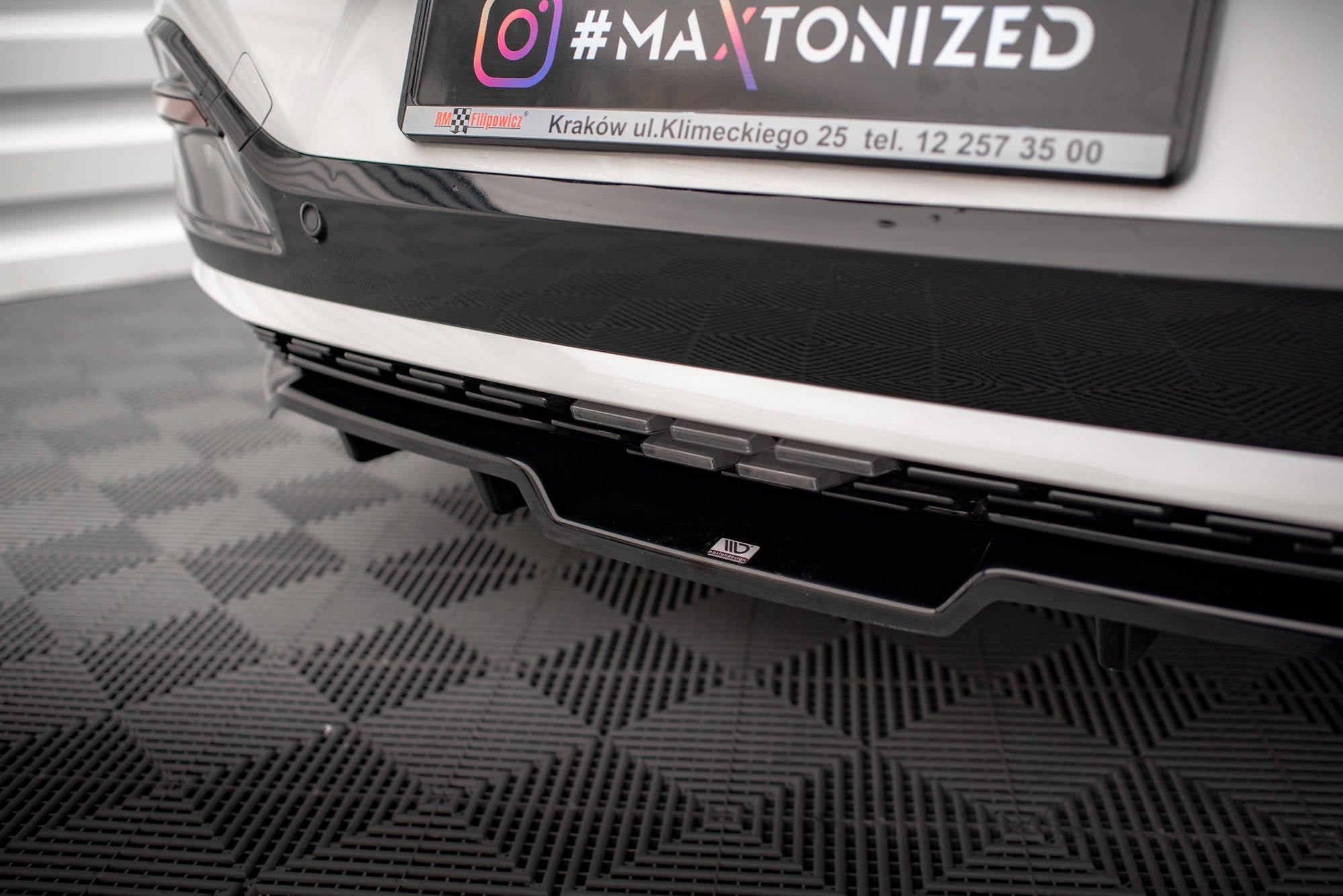Splitter trasero Kia EV6 GT-Line Mk1 (con barras verticales)