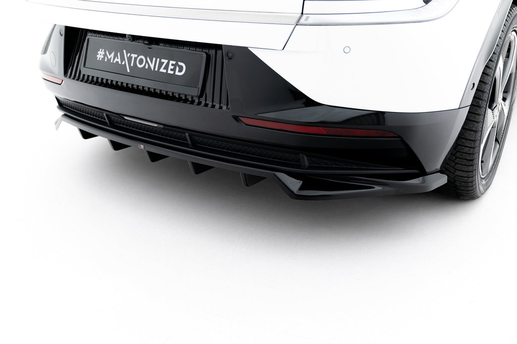 Splitter trasero Kia EV6 Mk1 (con barras verticales)