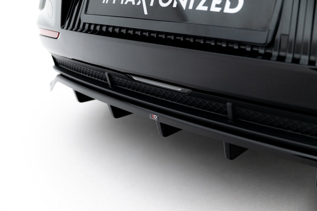 Splitter trasero Kia EV6 Mk1 (con barras verticales)