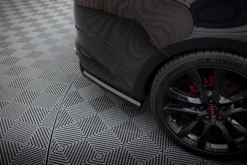 Splitter trasero Kia Optima Mk3 (con barras verticales)