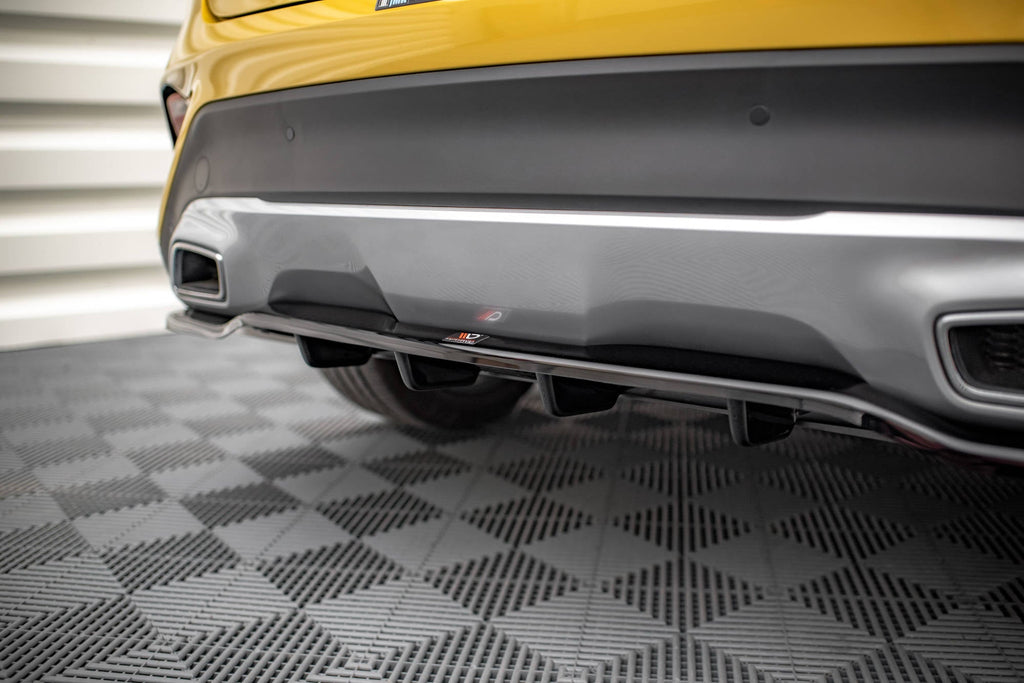Splitter trasero Kia Xceed Mk1 (con barras verticales)