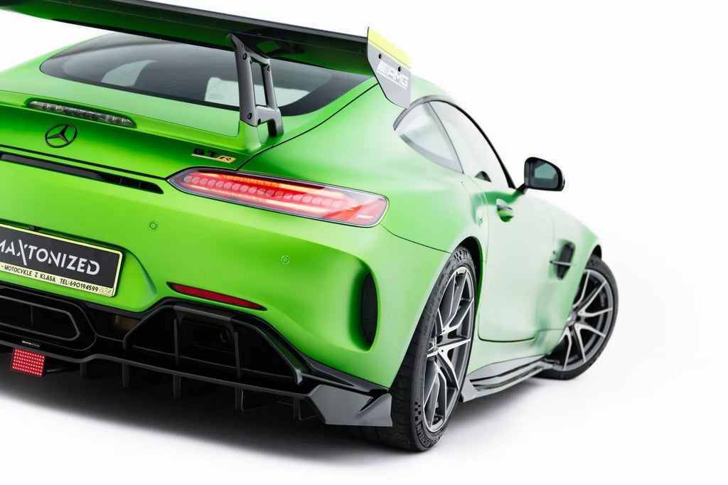 Splitter trasero + LED Mercedes-AMG GT R C190 Facelift (con barras verticales)