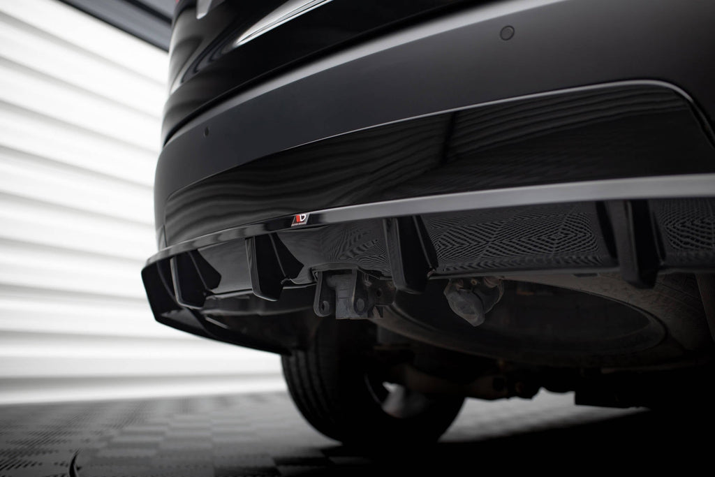 Splitter trasero Land Rover Discovery HSE Mk5 (con barras verticales)