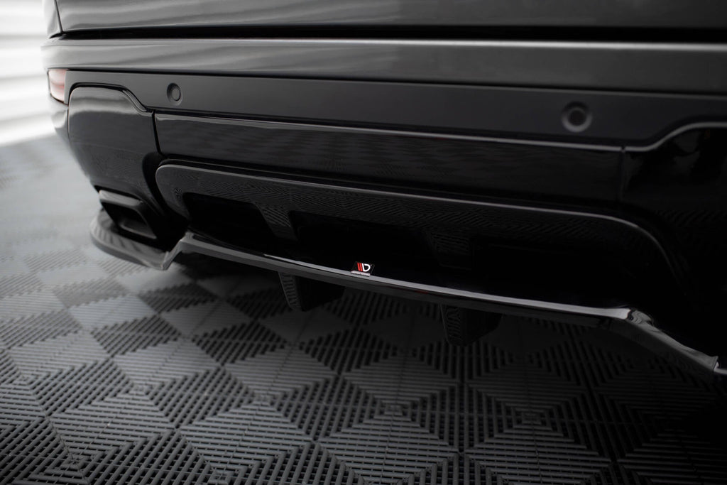 Splitter trasero Land Rover Range Rover Evoque HSE Dynamic Mk1 Facelift (con barras verticales)