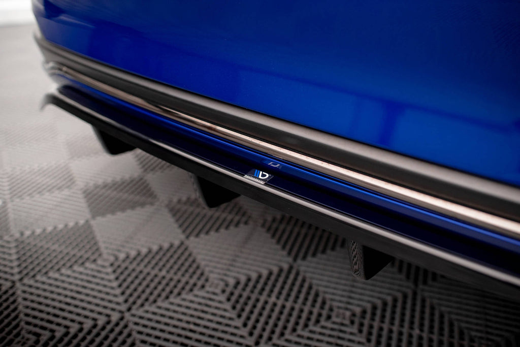 Splitter trasero Lexus ES F Sport Mk7 (con barras verticales)