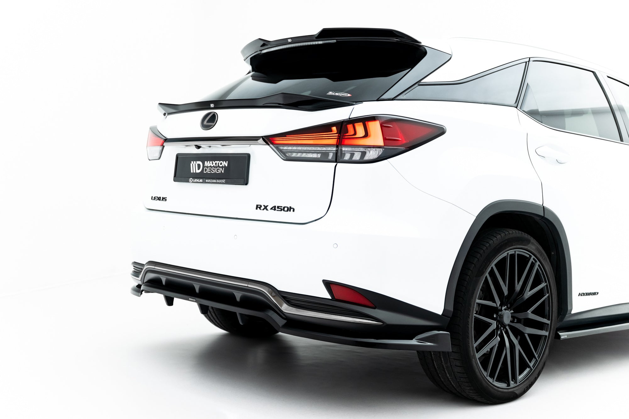 Splitter trasero Lexus RX F-Sport Mk4 Facelift (con barras verticales)