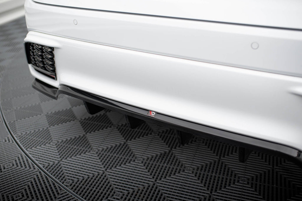 Splitter trasero Lexus RX F-Sport Mk5 (con barras verticales)