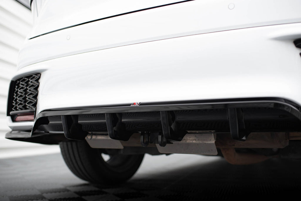 Splitter trasero Lexus RX F-Sport Mk5 (con barras verticales)