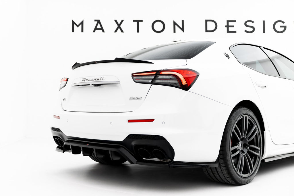 Splitter trasero Maserati Ghibli Modena Mk3 Facelift (con barras verticales)