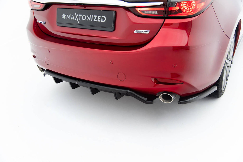 Splitter trasero Mazda 6 Sedán Mk3 Facelift (con barras verticales)