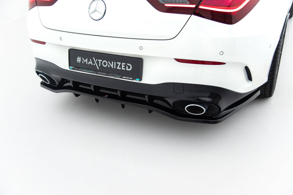 Splitter trasero Mercedes-AMG CLA 35 45 Coupé Shooting Brake C118 Facelift X118 Facelift (con barras verticales)