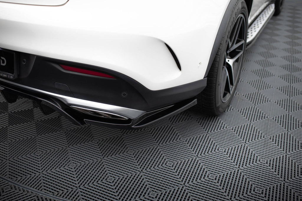 Splitter trasero Mercedes-AMG GLE 43 Coupé C292 (con barras verticales)