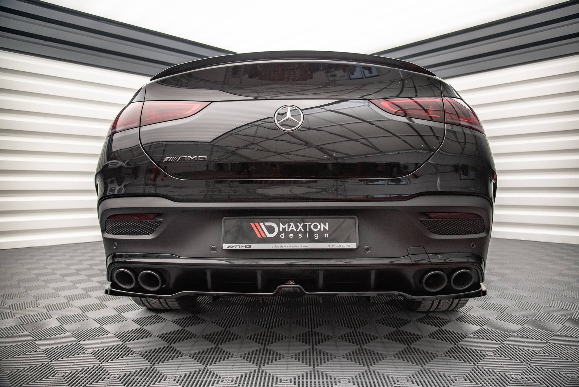Splitter trasero Mercedes-AMG GLE 53 Coupé C167 Facelift (con barras verticales)