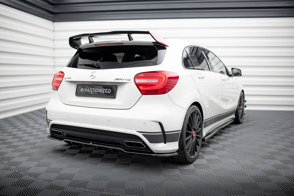 Splitter trasero Mercedes-Benz Clase A A45 AMG W176 (con barras verticales)
