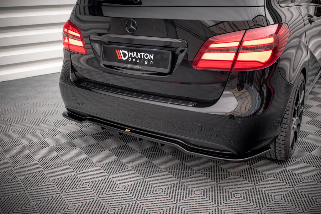 Splitter trasero Mercedes-Benz Clase B W246 Facelift (con barras verticales)