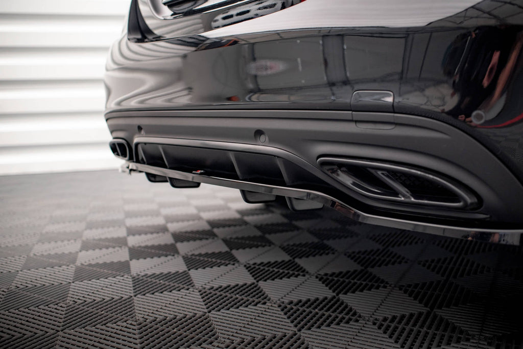 Splitter trasero Mercedes-Benz Clase C AMG-Line W205 Facelift (con barras verticales)