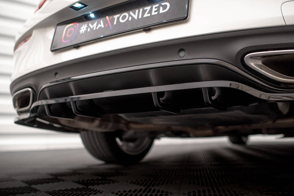 Splitter trasero Mercedes-Benz Clase C Coupé AMG-Line C205 Facelift (con barras verticales)