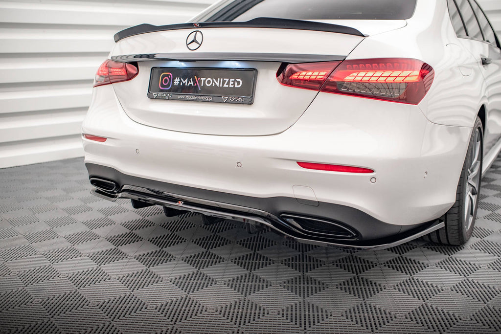 Splitter trasero Mercedes-Benz Clase E AMG-Line Berlina W213 Facelift (con barras verticales)