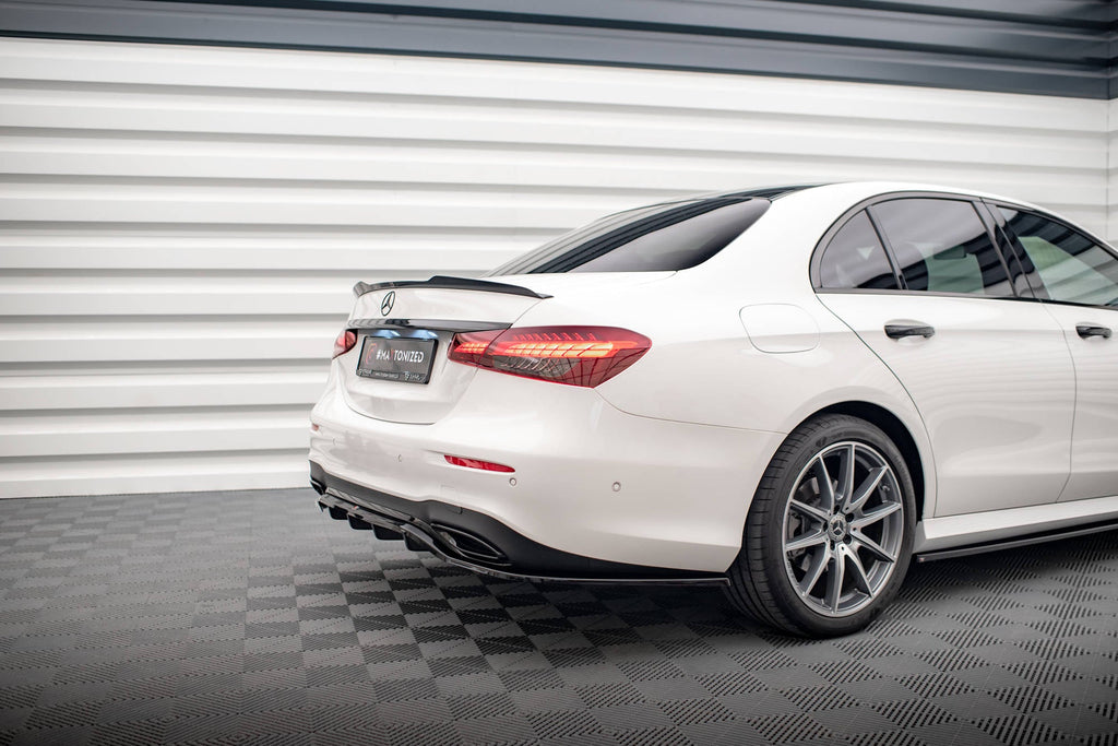 Splitter trasero Mercedes-Benz Clase E AMG-Line Berlina W213 Facelift (con barras verticales)