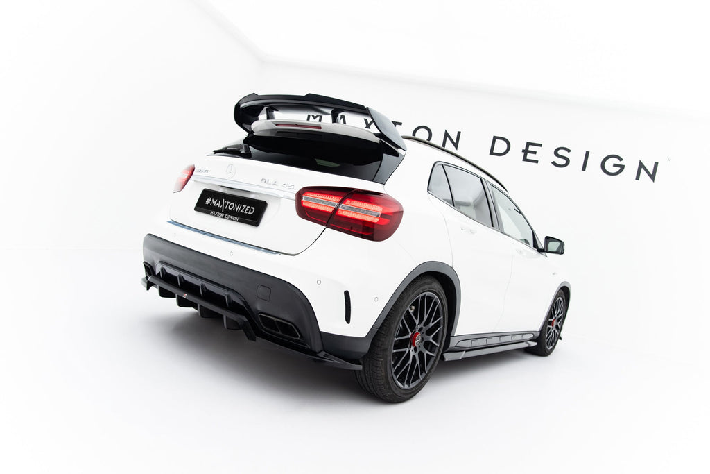 Splitter trasero Mercedes-Benz GLA 45 AMG X156 Facelift (con barras verticales)