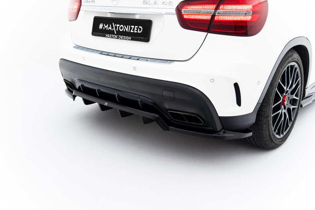 Splitter trasero Mercedes-Benz GLA 45 AMG X156 Facelift (con barras verticales)