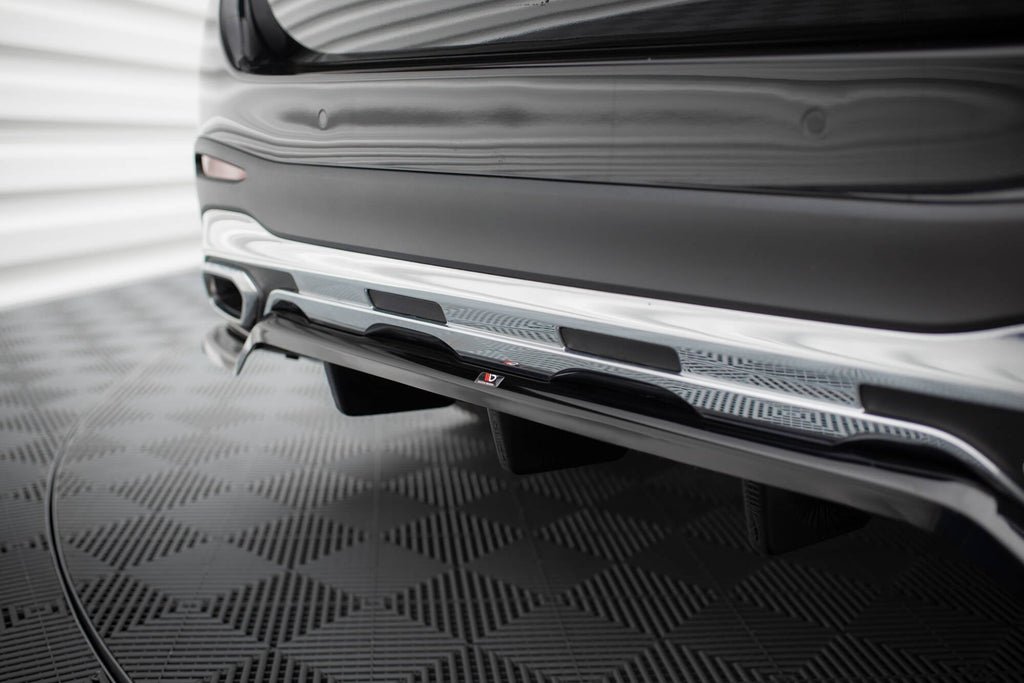 Splitter trasero Mercedes-Benz GLC AMG-Line X254 (con barras verticales)