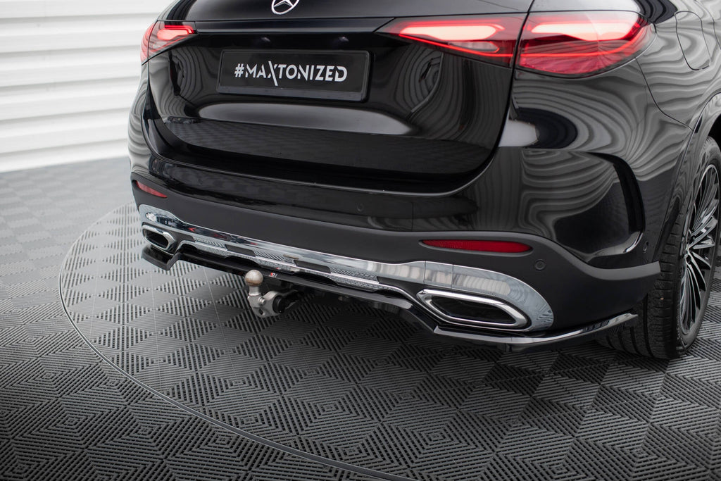 Splitter trasero Mercedes-Benz GLC AMG-Line X254 (con barras verticales)