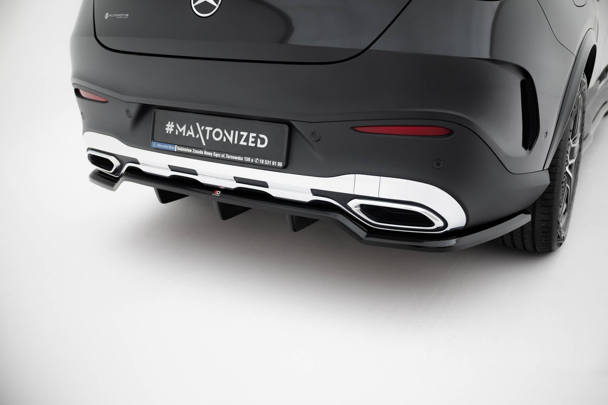 Splitter trasero Mercedes-Benz GLC Coupé AMG-Line C254 (con barras verticales)