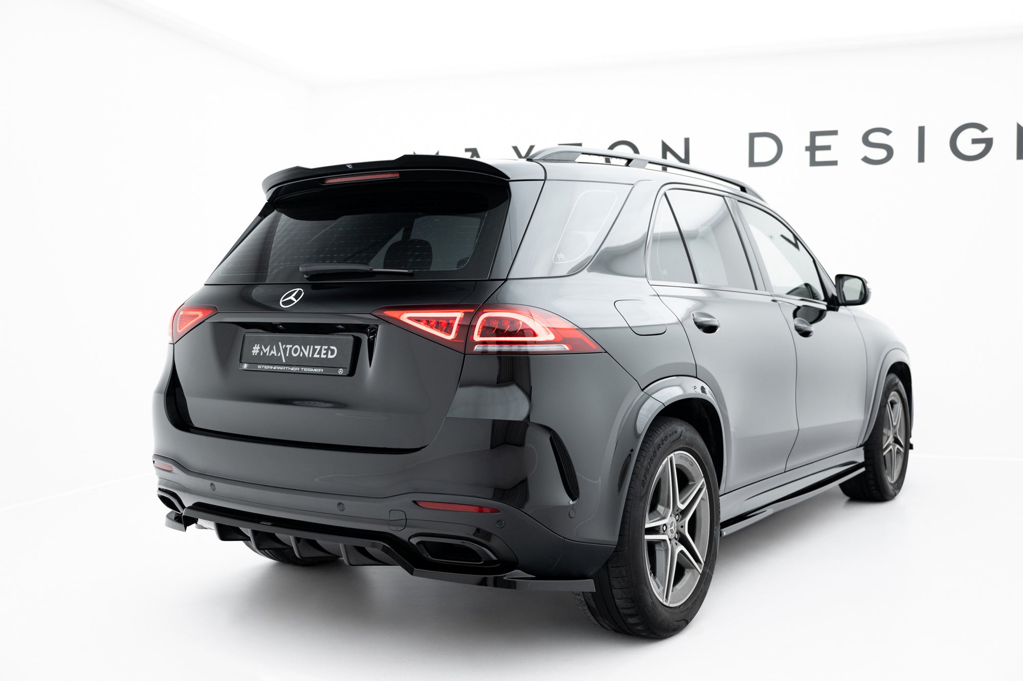 Splitter trasero Mercedes-Benz GLE SUV AMG-Line W167 Facelift (con barras verticales)