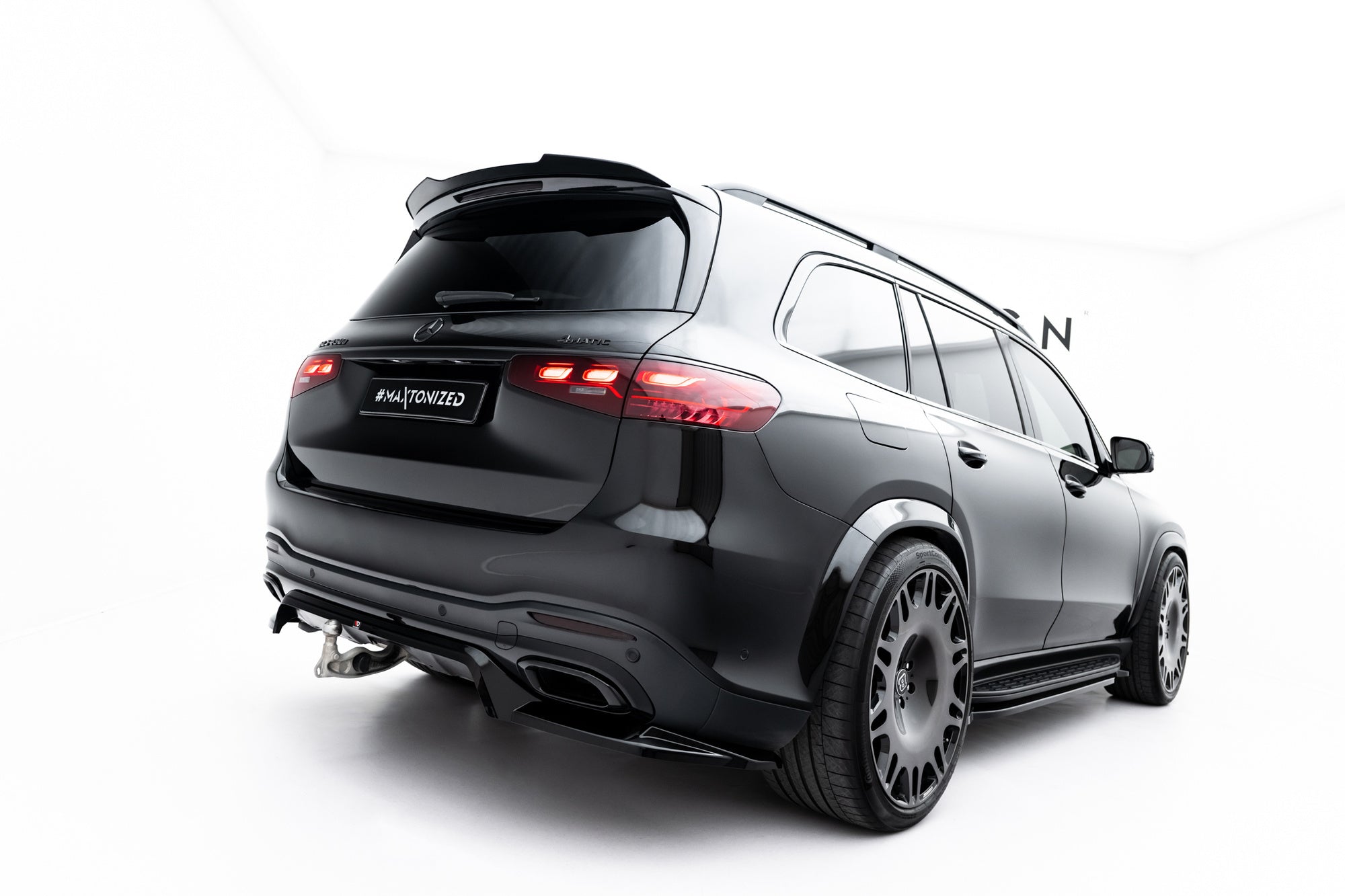 Splitter trasero V.2 Mercedes-Benz GLS AMG-Line X167 (con barras verticales)