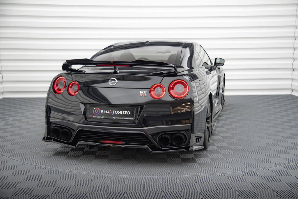 Splitter trasero Nissan GT-R R35 Facelift (con barras verticales)