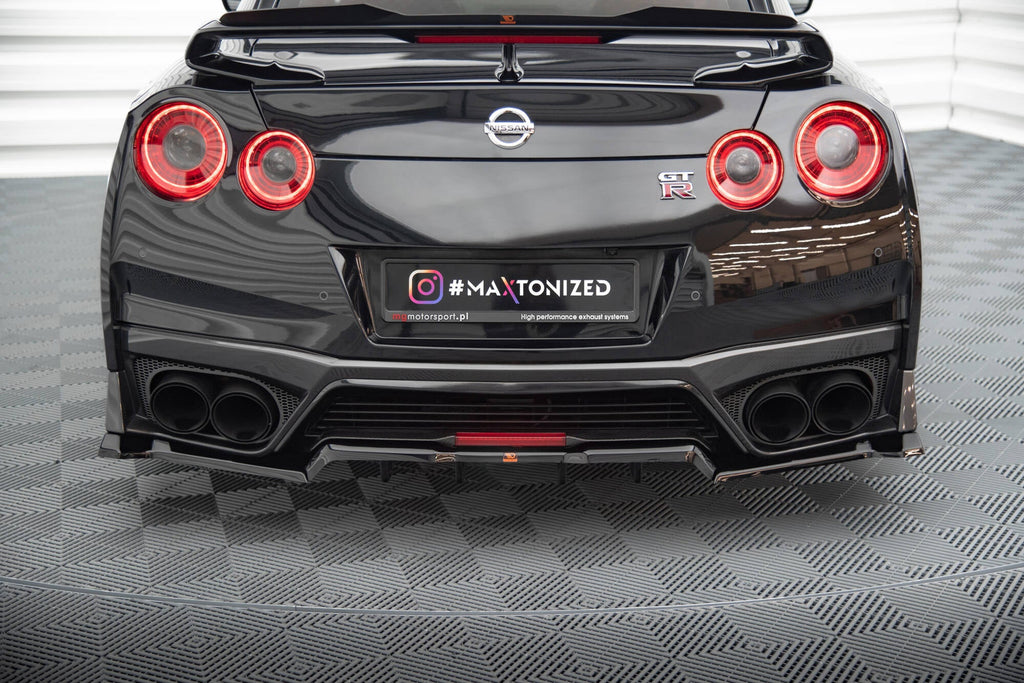 Splitter trasero Nissan GT-R R35 Facelift (con barras verticales)