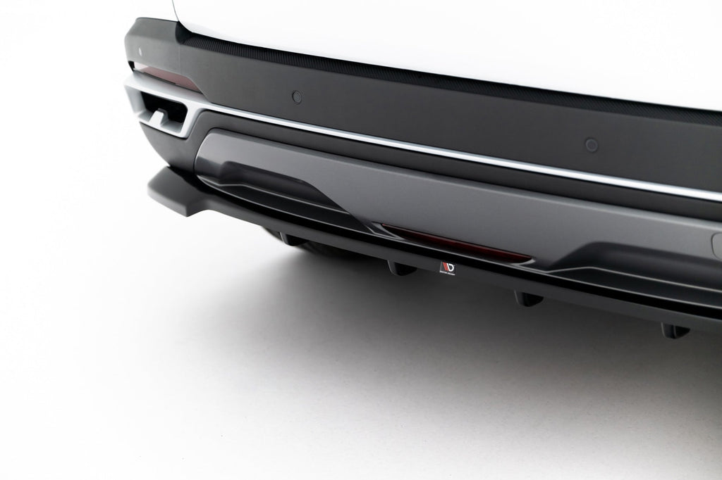 Splitter trasero Omoda 5 Mk1 (con barras verticales)