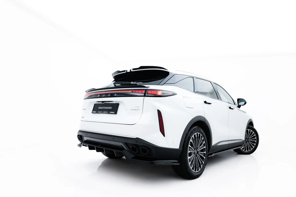Splitter trasero Omoda 9 Mk1 (con barras verticales)