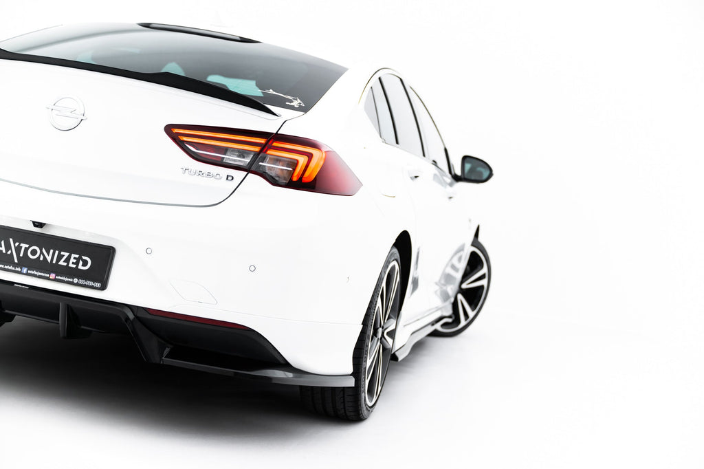 Splitter trasero Opel Insignia OPC-Line Mk2 (con barras verticales)