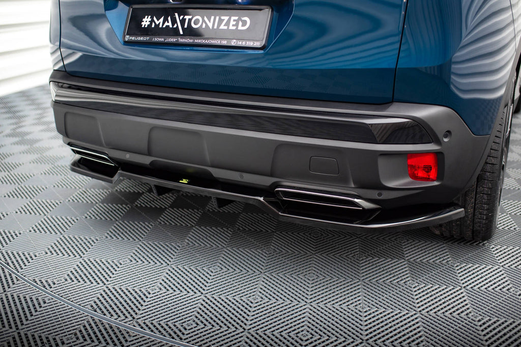 Splitter trasero Peugeot 3008 GT-Line Mk2 Facelift (con barras verticales)