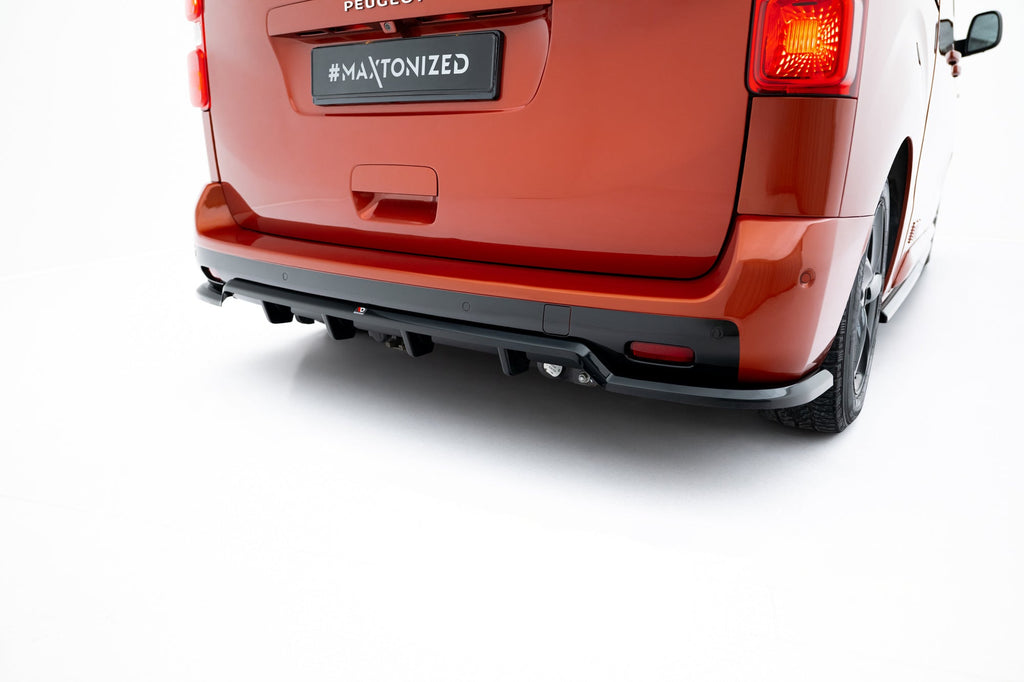 Splitter trasero Peugeot Expert Mk3 (con barras verticales)