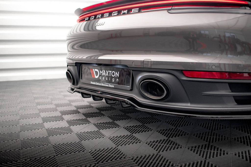 Splitter trasero Porsche 911 Carrera 4s 992 (con barras verticales)