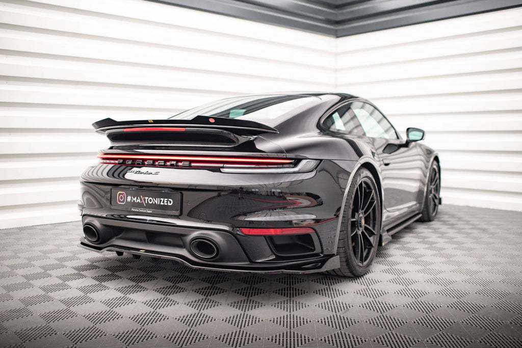Splitter trasero Porsche 911 Turbo S 992 (con barras verticales)