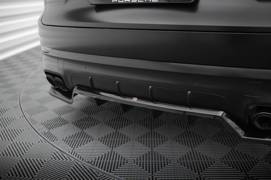 Rear diffuser Porsche Cayenne Sport Design Mk3 (with vertical fins)