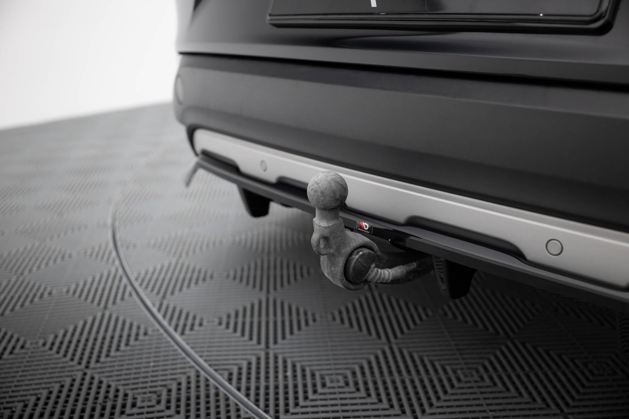 Splitter trasero Renault Espace Mk5 (con barras verticales)
