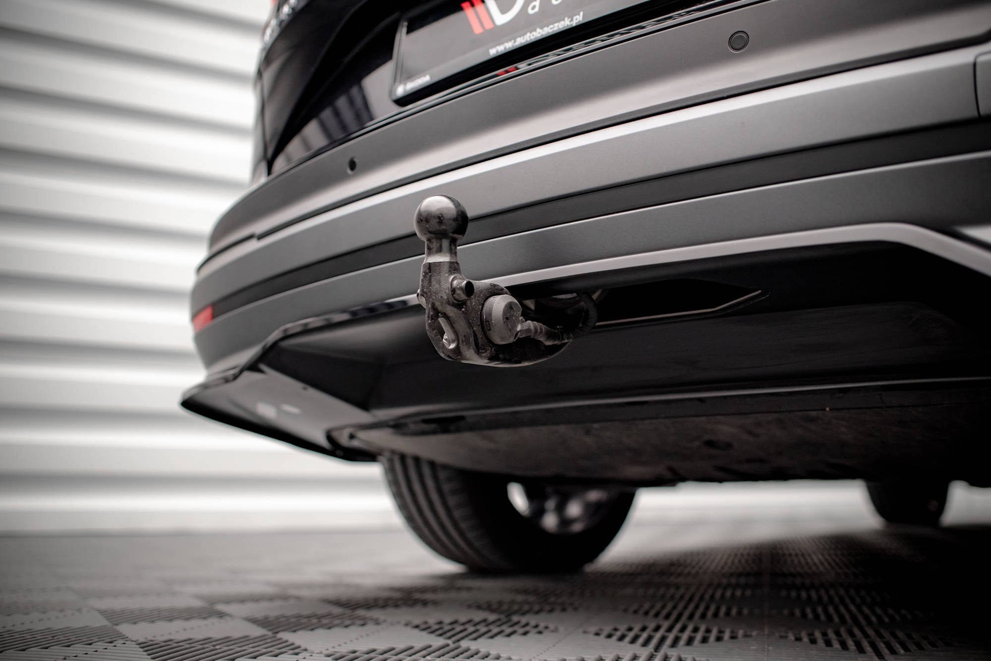 Splitter trasero Skoda Enyaq Iv (con barras verticales)