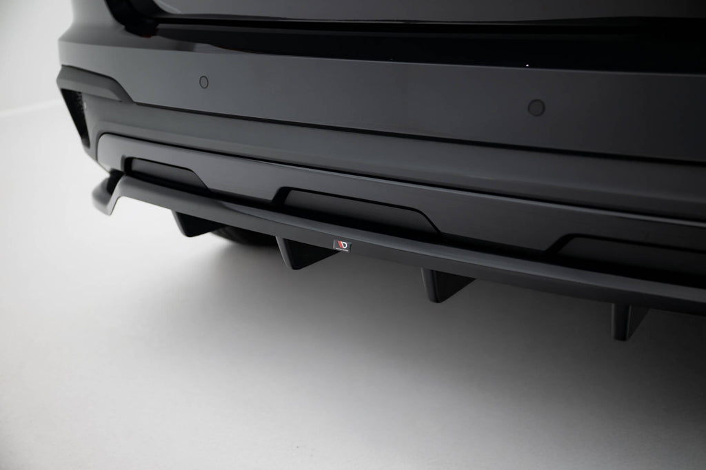 Splitter trasero Skoda Kamiq Monte Carlo Mk1 Facelift (con barras verticales)