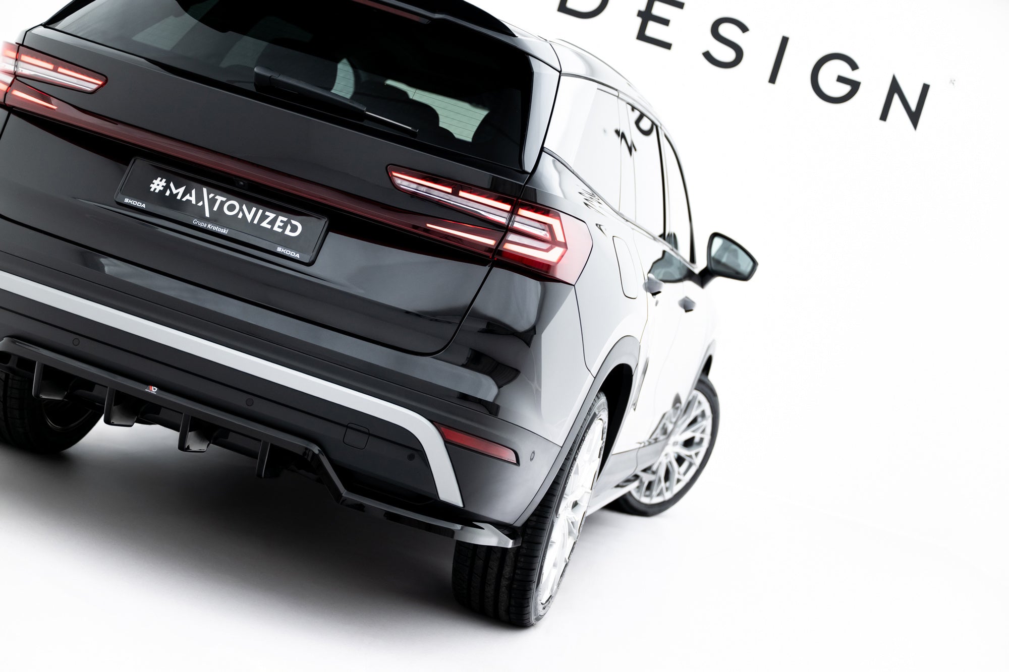 Splitter trasero Skoda Kodiaq Mk2 (con barras verticales)